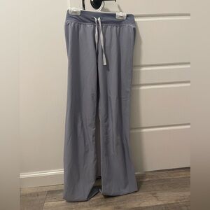 FIGS SET: Livingston XS bottom + Casma 3 pocket S top